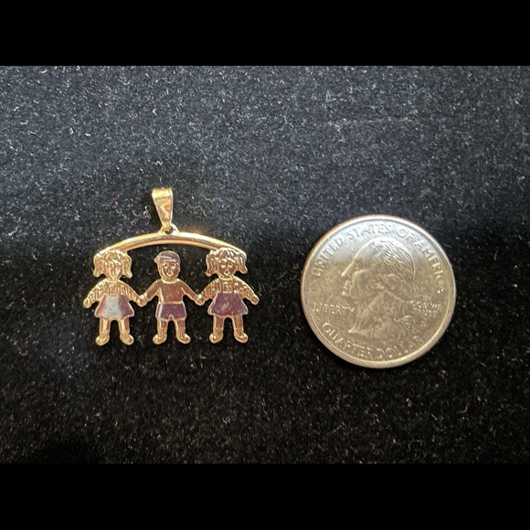 18K Gold Plated Pendant - Picture 2 of 3